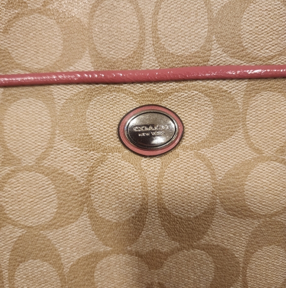 Coach Peyton Signature double zip carryall tote bag - Picture 9 of 14